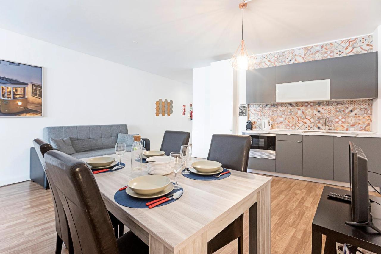 Amazing Apartment In Downtown Porto By Lovelystay Eksteriør bilde